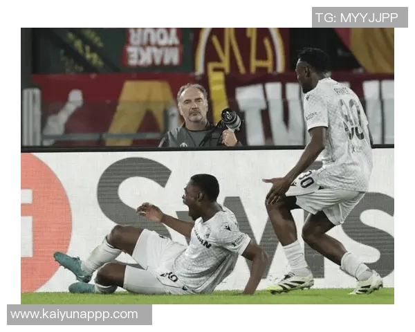 詹卢卡曼奇尼反思俱乐部比赛情绪激动已做出改变