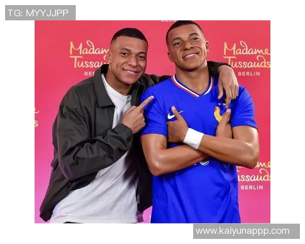 福法纳盛赞帕尔默实力堪比姆巴佩和登贝莱称其如外星人般出色