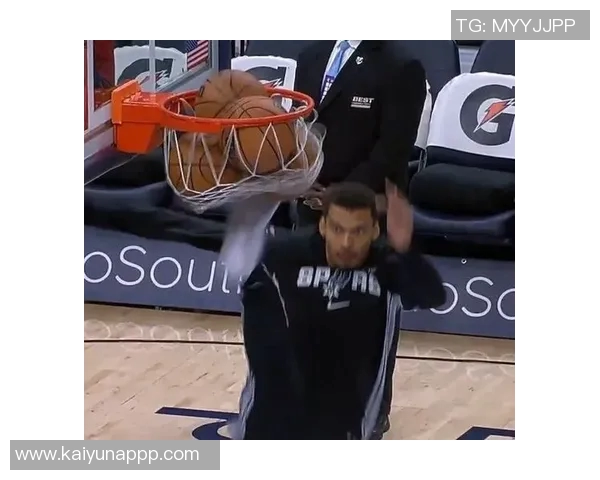 文班自信满满称今日可破脚踢卡筐篮球世界纪录引发热议