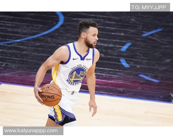 美网友热议库里表现称其依赖体系与掩护移动才能突围