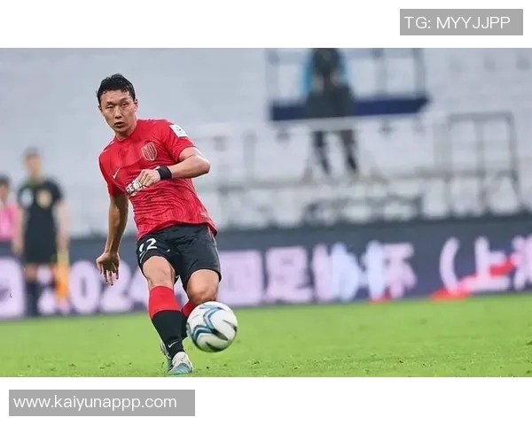 上海海港外援茹萨正式签约成都蓉城俱乐部即将加盟新征程